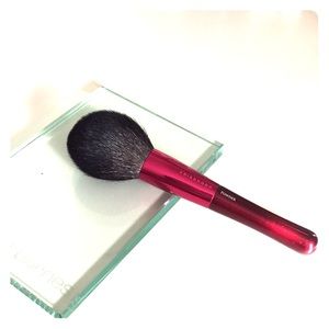 Chikuhodo powder brush